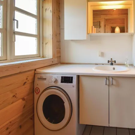 2 Bedroom Stunning In